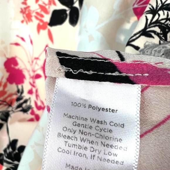 Talbots Petites Sz 10P Black Pink Floral Blouse Shirt Top Short Sleeve Business - Picture 7 of 8